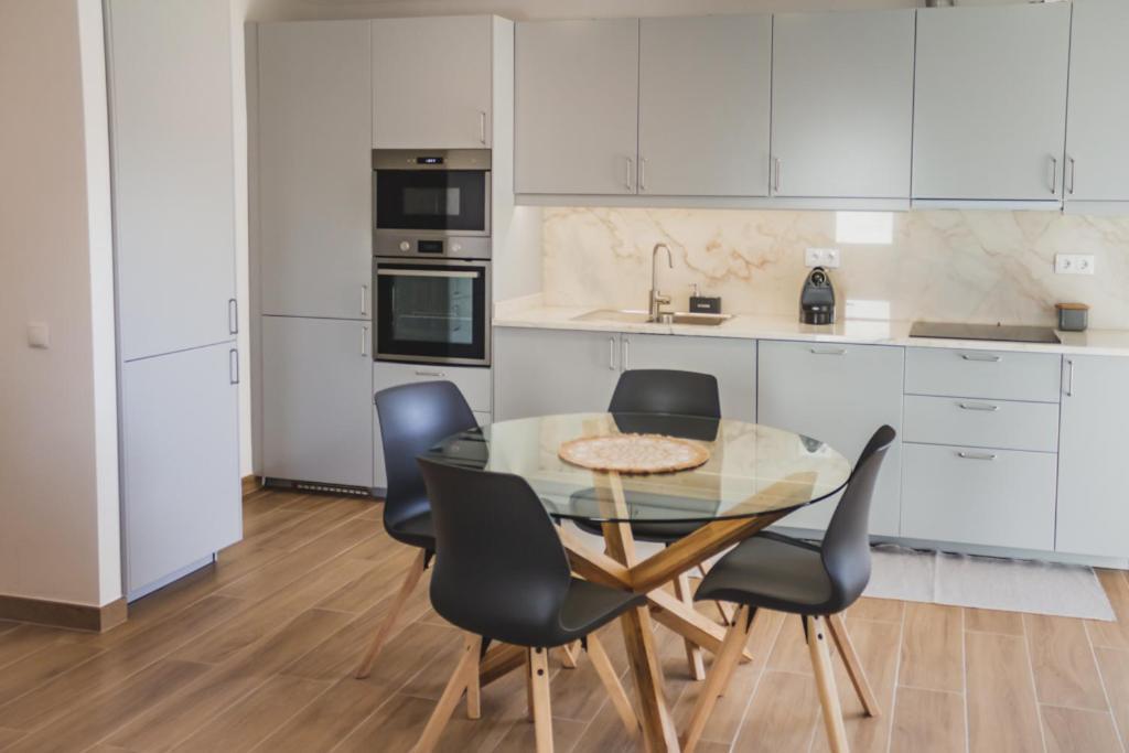 Lovely & Bright Renovated Apt. W/ Balcony In Lagos Extérieur photo