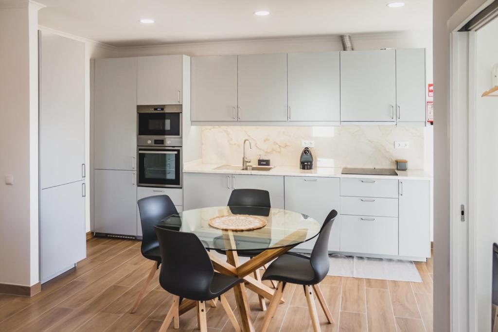 Lovely & Bright Renovated Apt. W/ Balcony In Lagos Extérieur photo